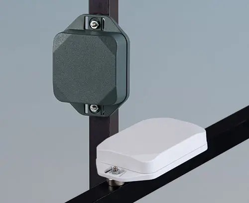 Attach MINI-DATA-BOX E using magnets