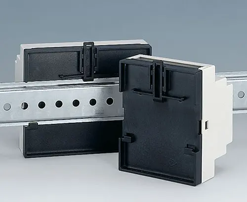 DIN rail clip pre-assembled in base part 