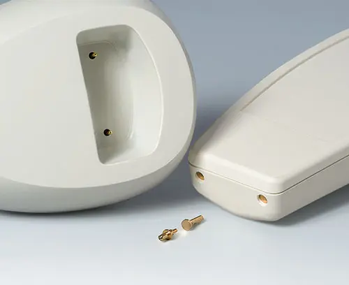 Station and enclosure with contacts (accessory, bore holes necessary)