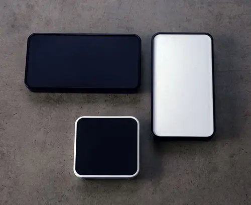 Enclosure available in special colors on request