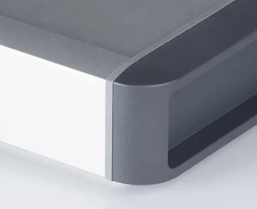 High-quality surfaces with anodized case body, designer seals and plastic side covers